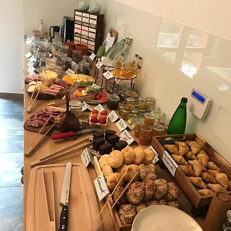 Frühstückspension Wingbay 3*