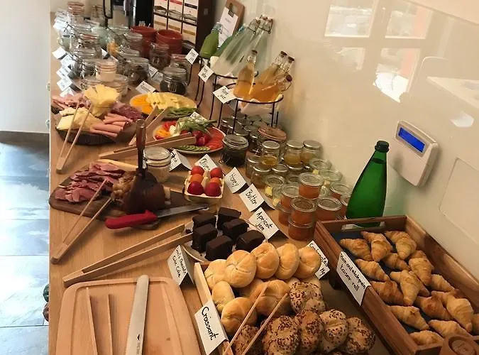 住宿加早餐酒店 Wingbay 3*